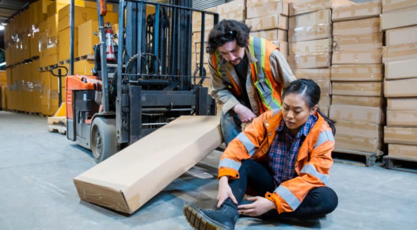 The five main reasons behind accidents between pedestrians and forklifts.