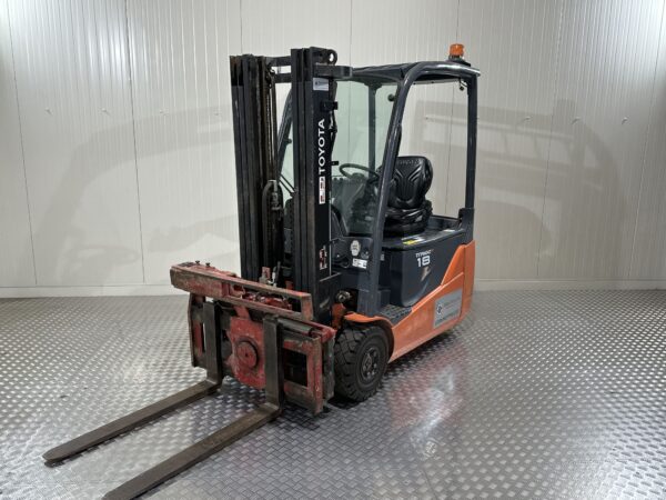 TOYOTA 8-FBE16T - Forklift Electric