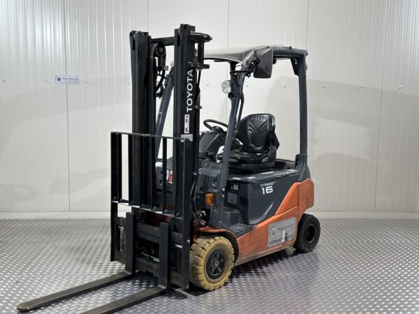 TOYOTA 8FBMK16T - Forklift Electric