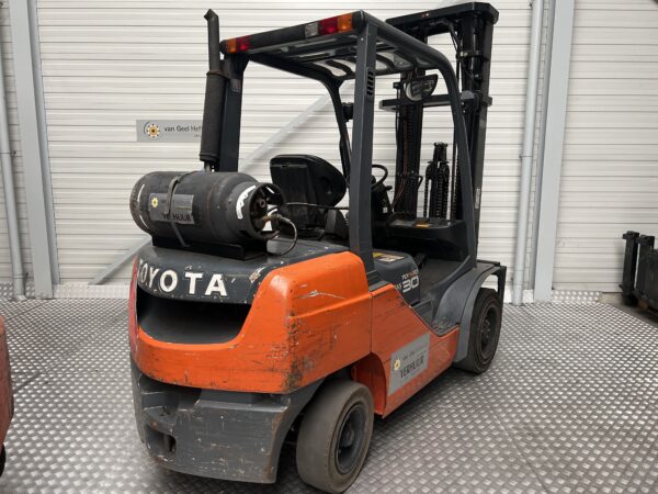 TOYOTA 02-8FGF30 - Vorkheftruck Gas - Afbeelding 2
