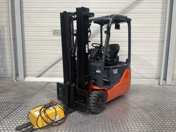 TOYOTA 8FBEK16T - Vorkheftruck Elektro