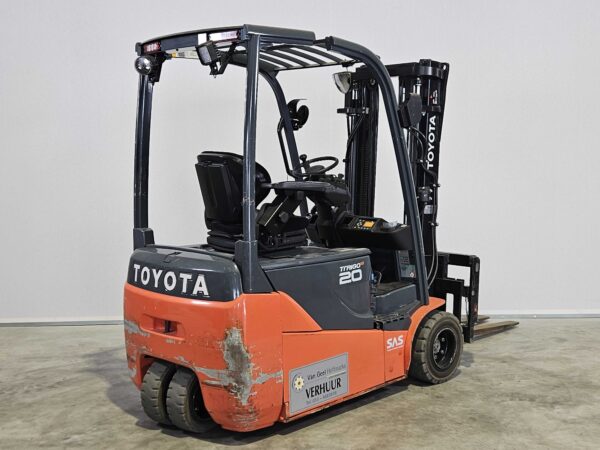 TOYOTA 8FBE20T - Forklift Electric