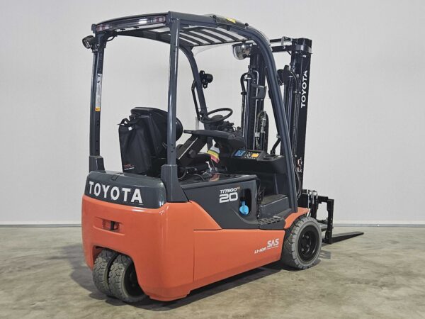TOYOTA 8FBE20T - Vorkheftruck Elektro