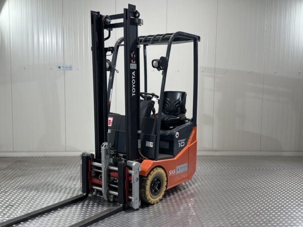 TOYOTA 7FBEST10 - Vorkheftruck Elektro