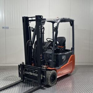 TOYOTA 8FBE20T - Vorkheftruck Elektro