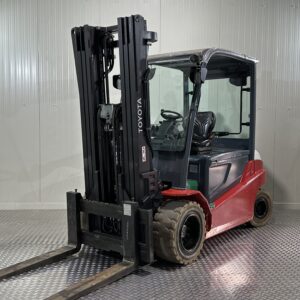 TOYOTA 8-FBMT-50 - Vorkheftruck Elektro