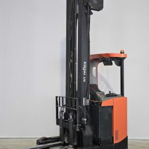 TOYOTA RRE160 - Reachtruck