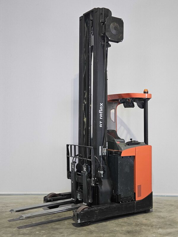 TOYOTA RRE160 - Reachtruck