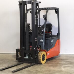 TOYOTA 8FBE16T - Forklift Electric
