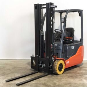 TOYOTA 8FBE18T - Vorkheftruck Elektro