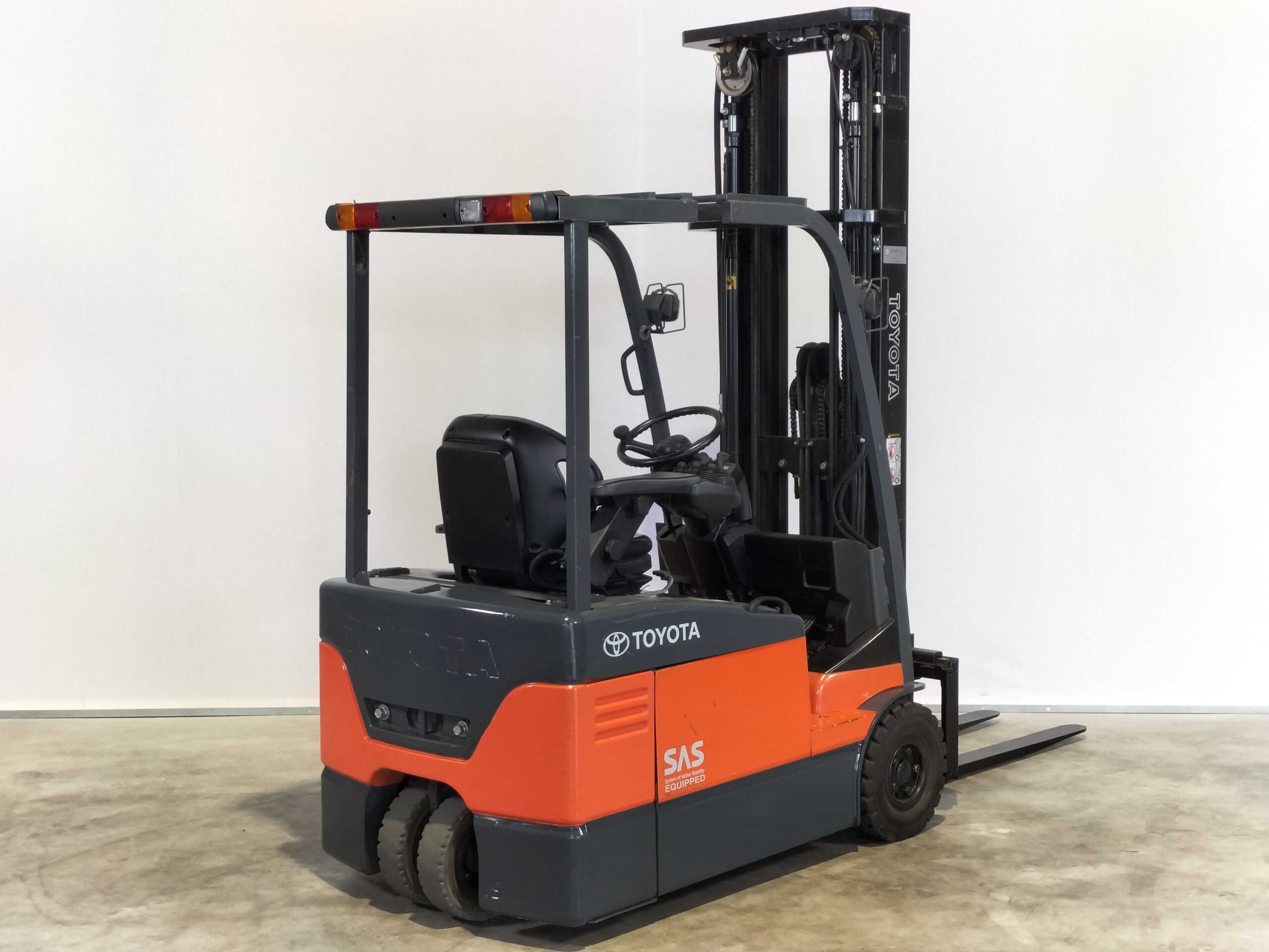 TOYOTA 7FBEF15 - Vorkheftruck Elektro