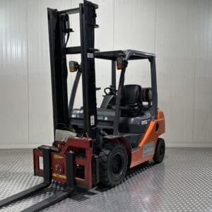 TOYOTA 02-8FG20 - Forklift Gas