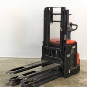 BT SWE200D - Stapelaar Elektro