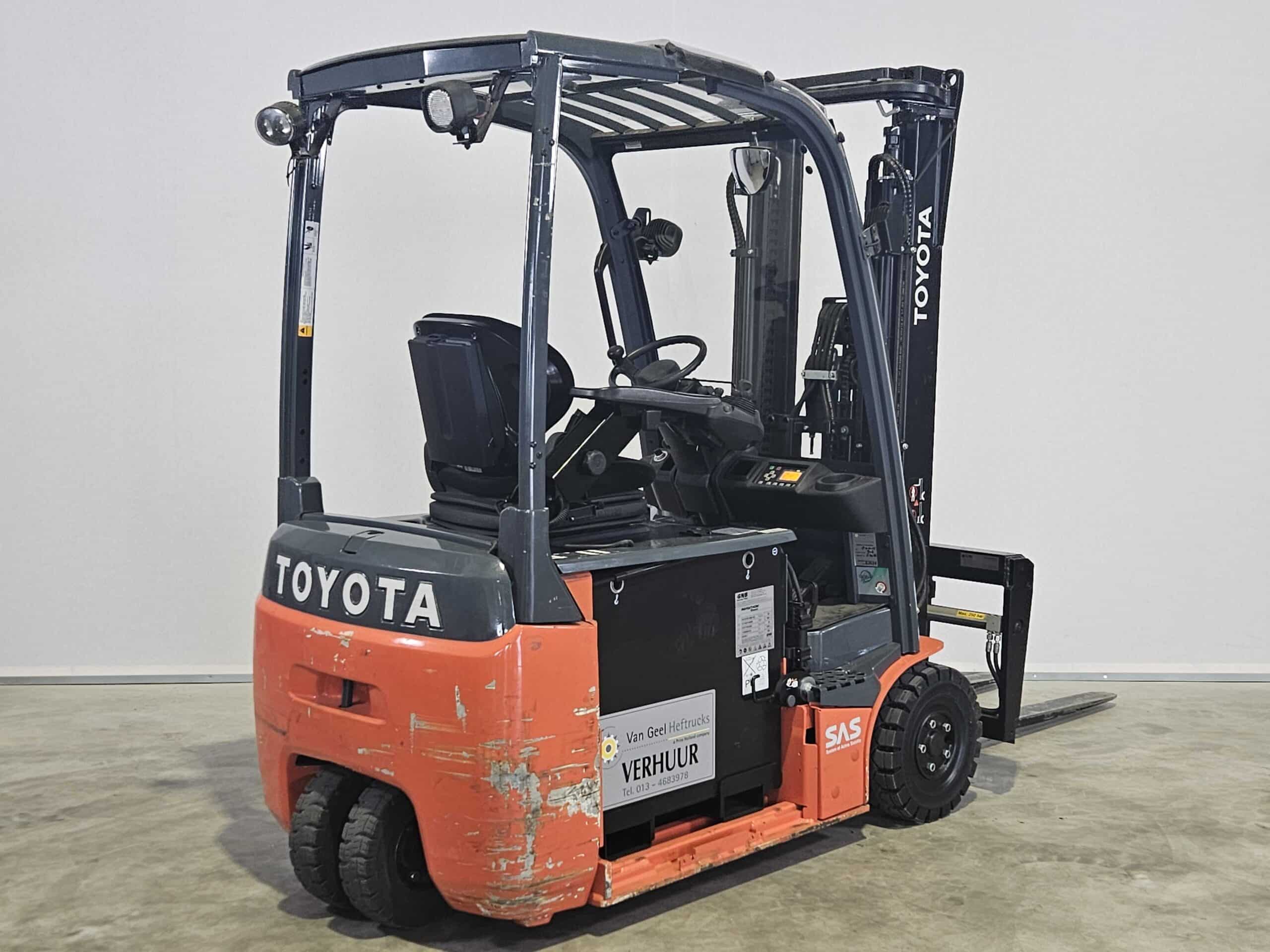 TOYOTA 8FBE16T - Vorkheftruck Elektro