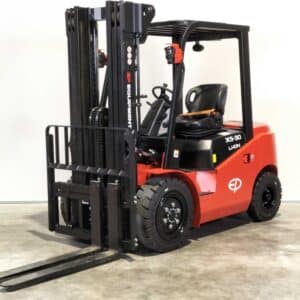 EP EFL302 - Vorkheftruck Elektro