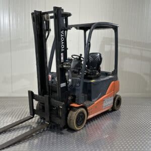 TOYOTA 8FBMT16 - Vorkheftruck Elektro