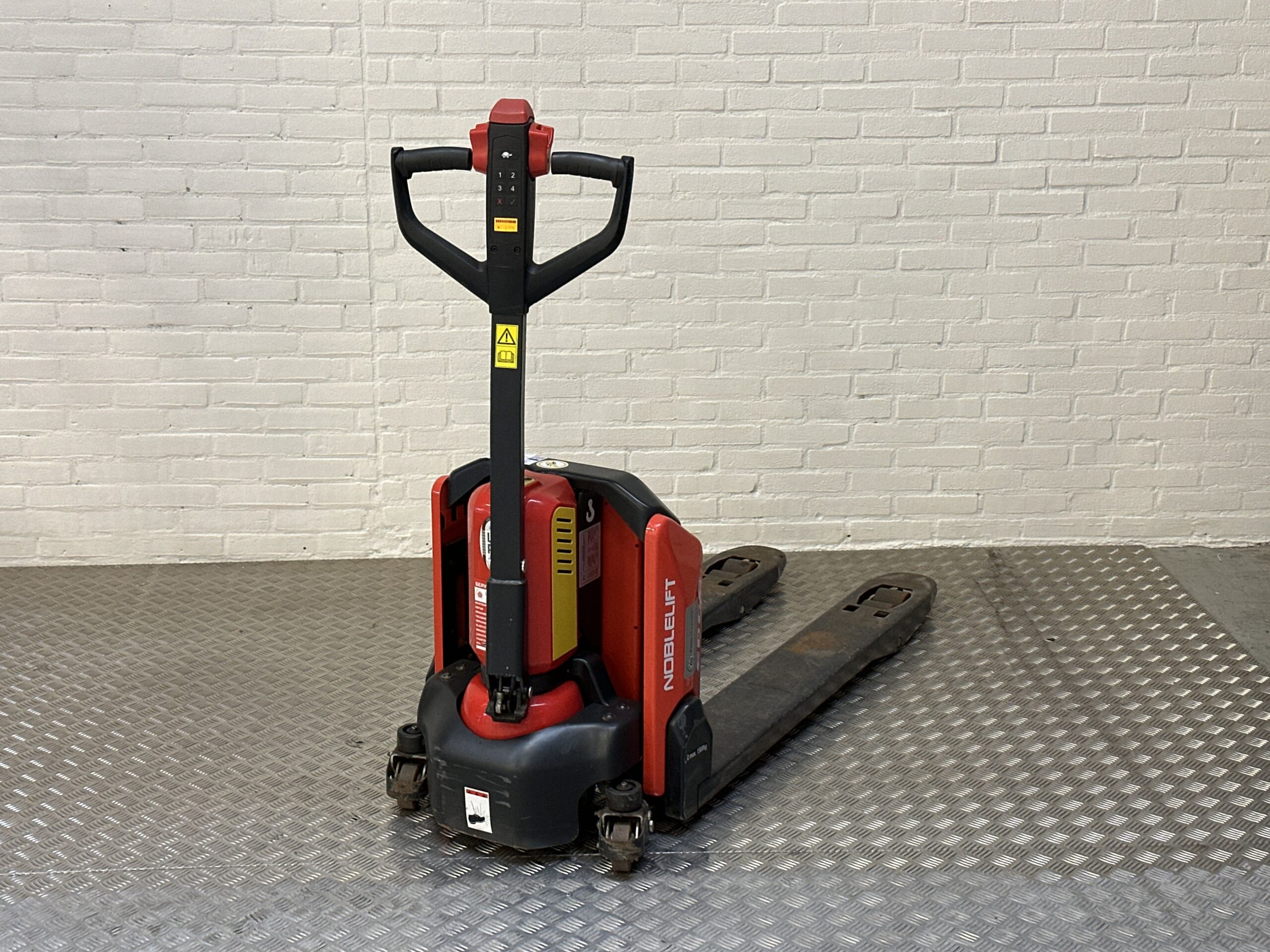 NOBLELIFT 1,5T 540/1150 - Pallettruck Elektro