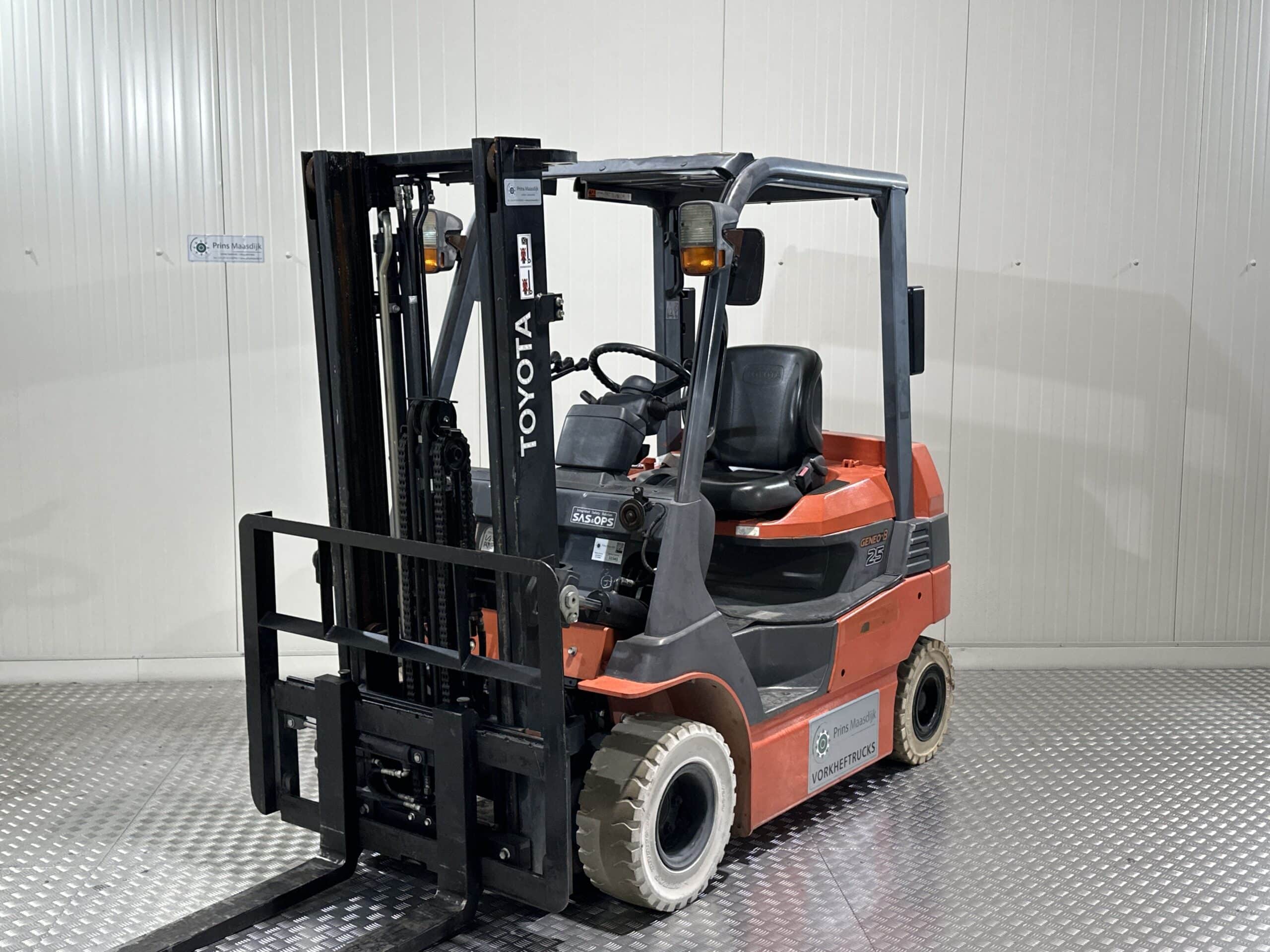 TOYOTA 7-FBL-25 - Vorkheftruck Elektro