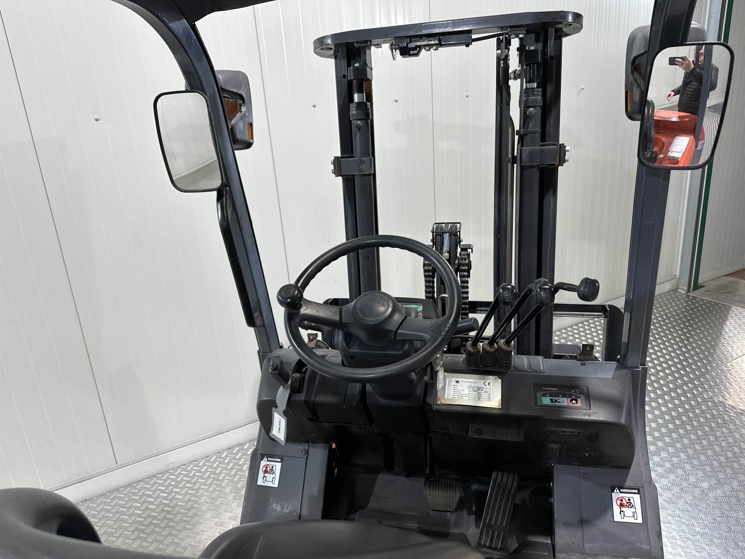 TOYOTA 7-FBL-25 - Vorkheftruck Elektro - Afbeelding 3