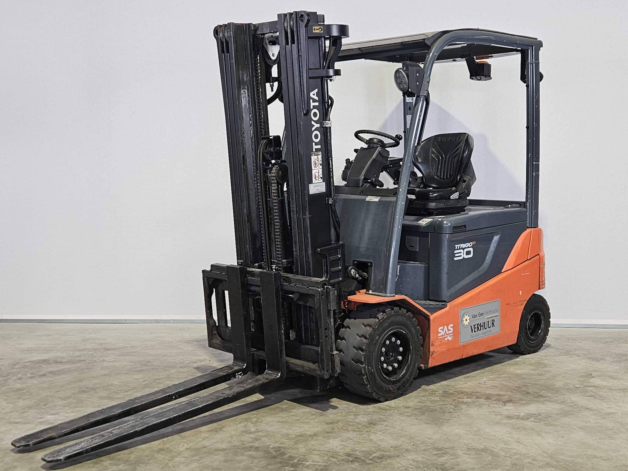 TOYOTA 8FBMKT30 - Vorkheftruck Elektro - Image 2