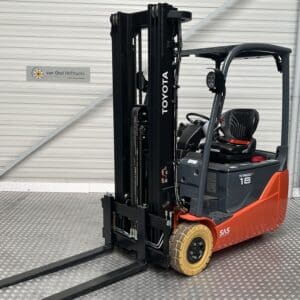 TOYOTA 8FBE18T - Vorkheftruck Elektro