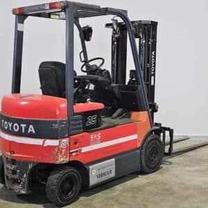 TOYOTA 7FBMF25 - Vorkheftruck Elektro